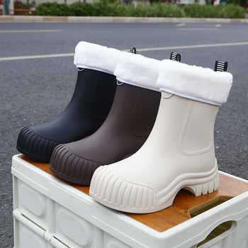 Cizme de ploaie pentru femei din PVC – înălțime medie a gambelor, talpă îngroșată, toc mic 1–3 cm