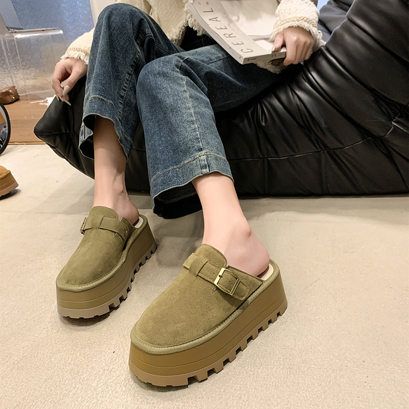 Дамски сандали-сланки с дебел под, горна част от две слоя кожа, вътрешност от микрофибър, подметка ТПР, кръгъл нос, ежедневен стил, есен 2024