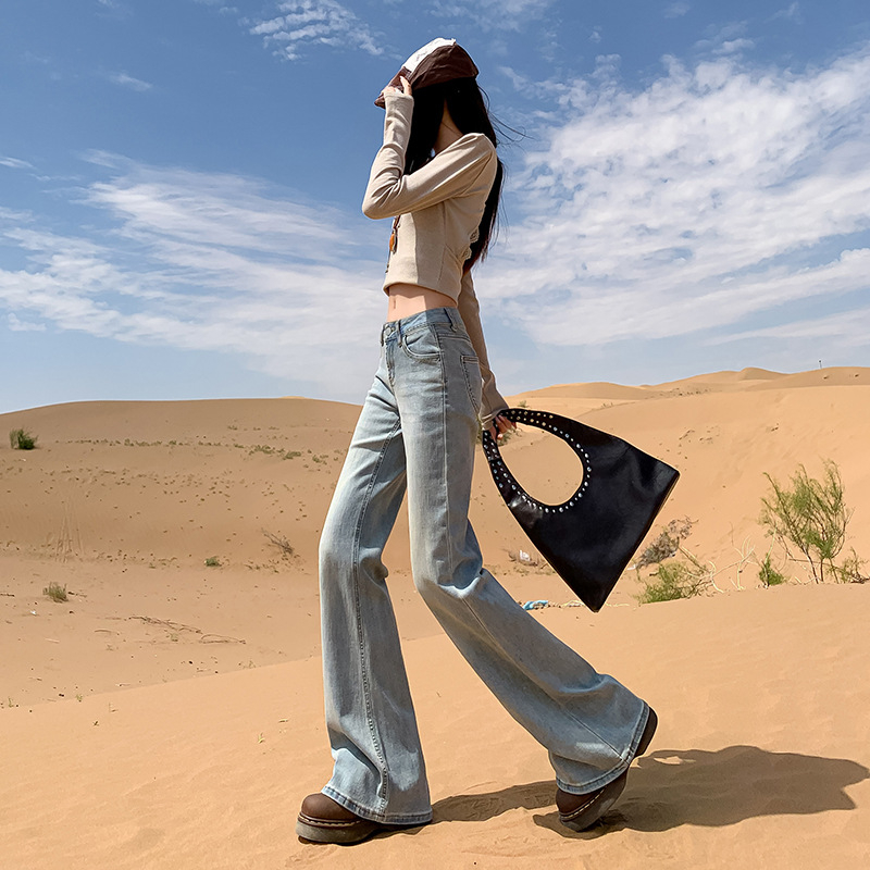 Τζιν από ντένιμ με φ्लीς επένδυση, χαμηλής ζώνη, γραμμή bootcut, μικροελαστικότητα, παχύ ύφασμα