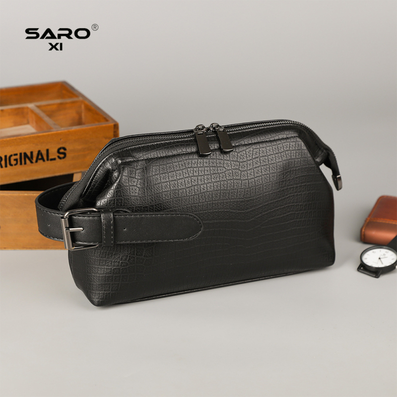 Geantă clutch pentru bărbați - Material PU • Brand: Saro Xi • Interior: poliester • Funcție: reduce povara