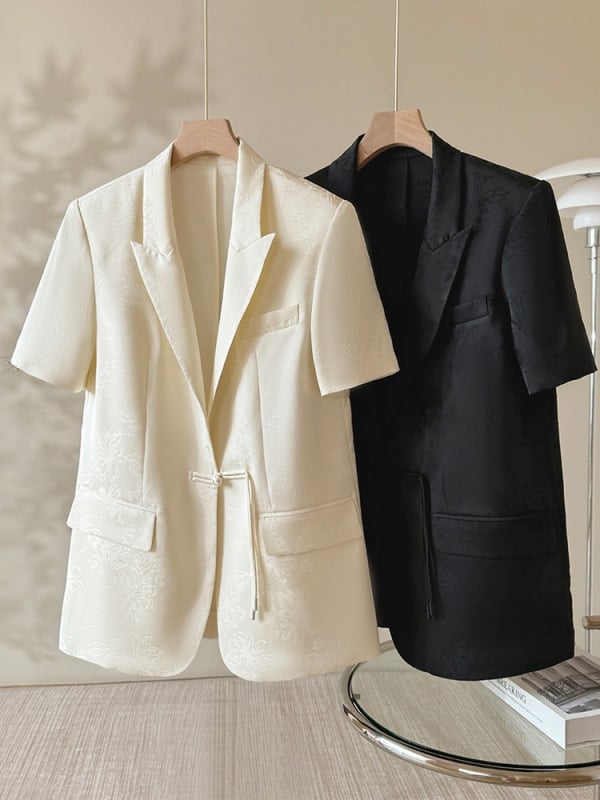 Γυναικείο κοστούμι με χαλαρή γραμμή, σακάκι με κολάρο, 3/4 μανίκια, ένα κουμπί, πολυεστέρας