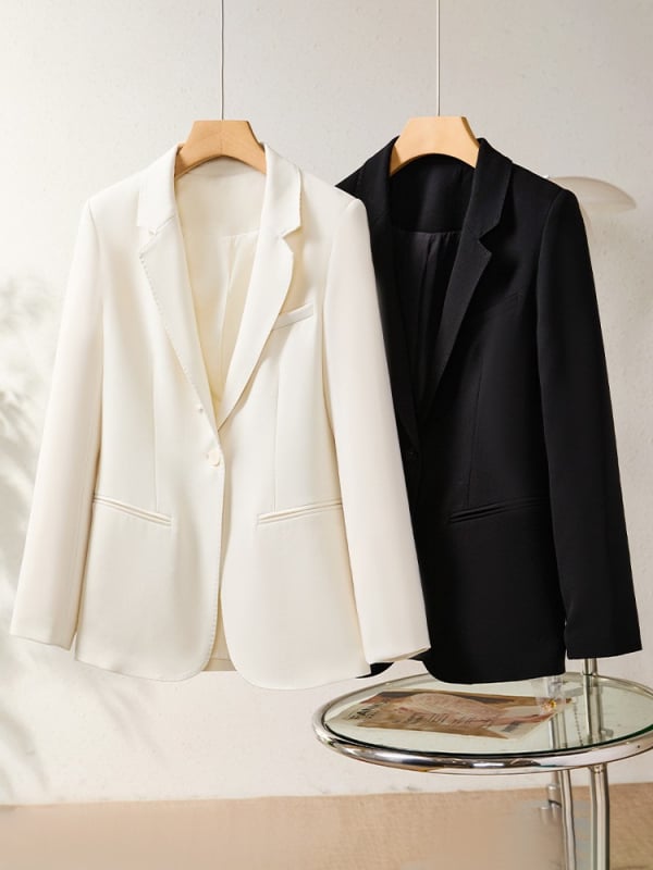 Γυναικείο κοστούμι με χαλαρή γραμμή, σακάκι με κολάρο, 3/4 μανίκια, ένα κουμπί, πολυεστέρας