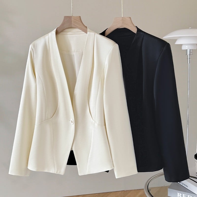 Γυναικείο κοστούμι με χαλαρή γραμμή, σακάκι με κολάρο, 3/4 μανίκια, ένα κουμπί, πολυεστέρας