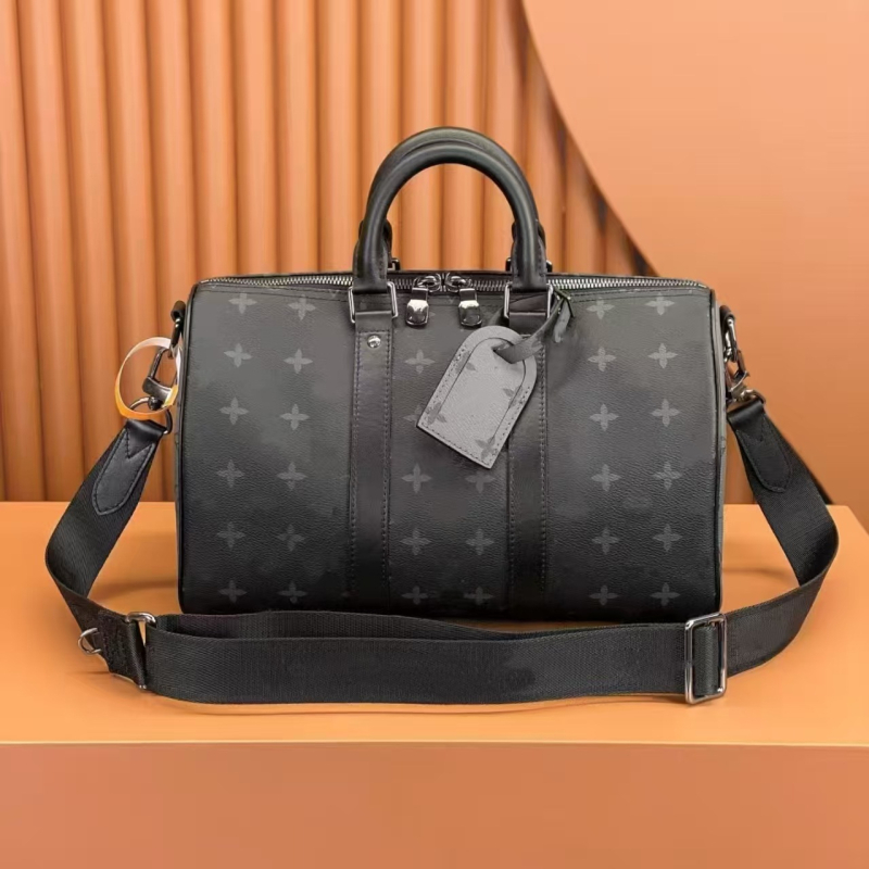 Pillow Bag za muškarce — prirodna koža, kapacitet 36–55 L, vodootporna, podstava od platna, uzorak s slovima, unisex stil