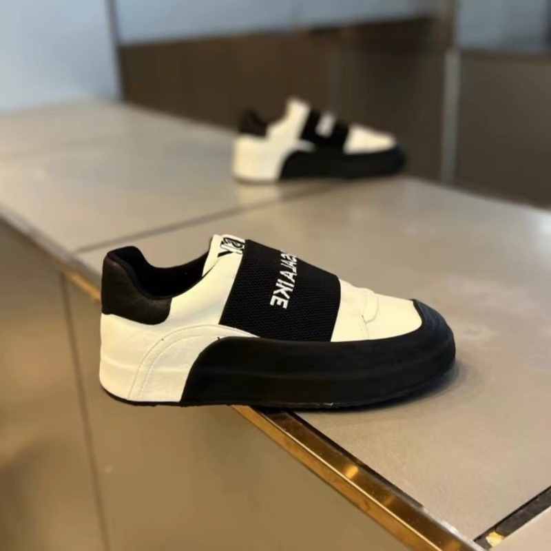 Ανδρικά παπούτσια με παχιά σόλα, επάνω μέρος από μικροϊνες, μοτίβο color-block, σόλα από καουτσούκ, κορδόνια