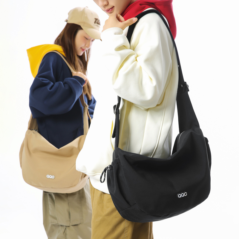 Muška torba crossbody od najlona, ultralaka, stil putovanja, kompatibilno s 11-inčnim prijenosnim računalom