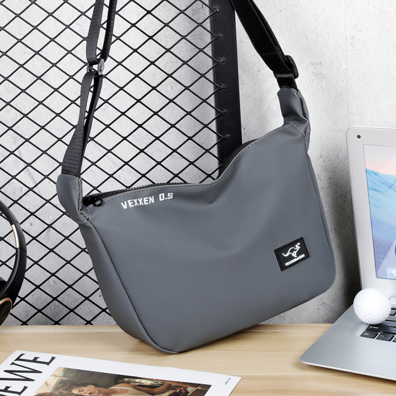 Muška crossbody torba, PU koža, gradska jednostavnost, velika kapaciteta, jednobojna, poliester podstava