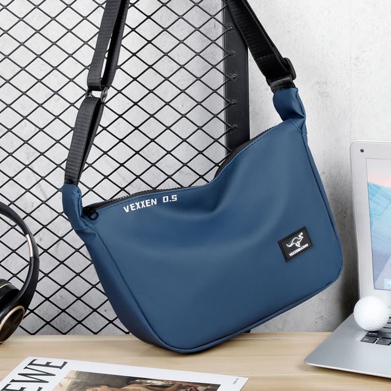 Muška crossbody torba, PU koža, gradska jednostavnost, velika kapaciteta, jednobojna, poliester podstava