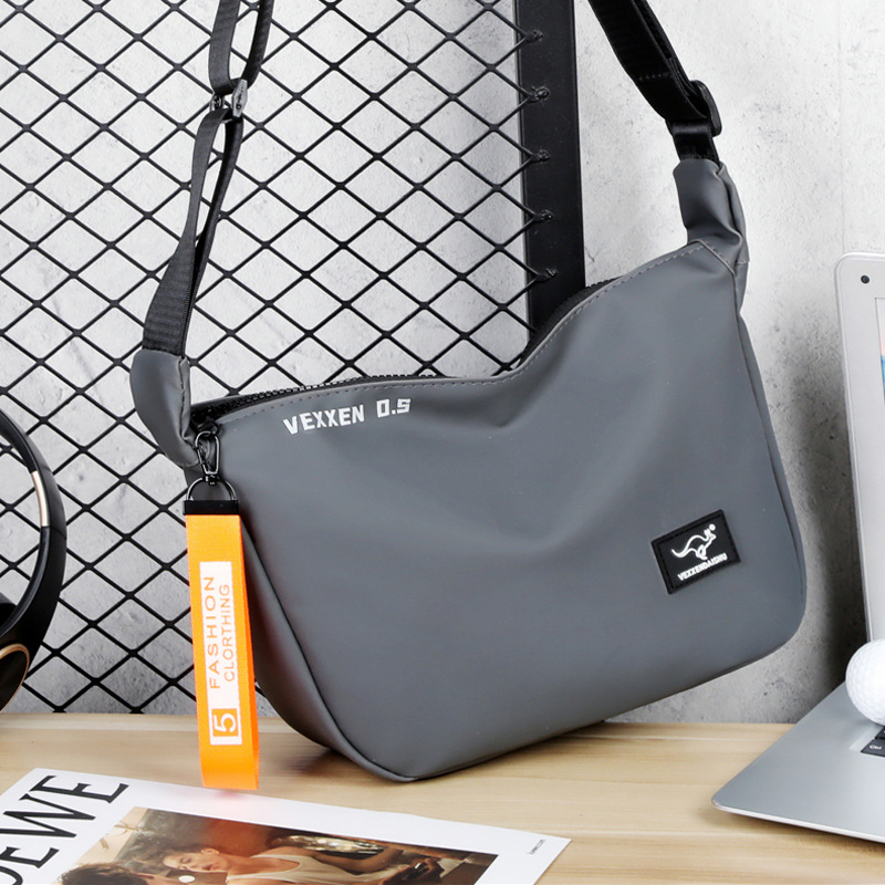 Muška crossbody torba, PU koža, gradska jednostavnost, velika kapaciteta, jednobojna, poliester podstava