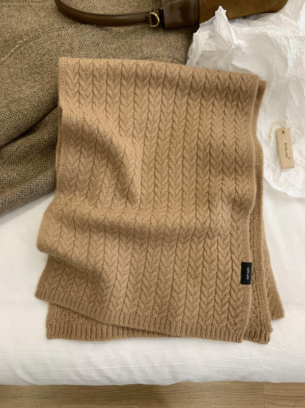 Вълнен шал с твил тъкане, запазва топлината през зимата, съдържание на вълна 61-70%