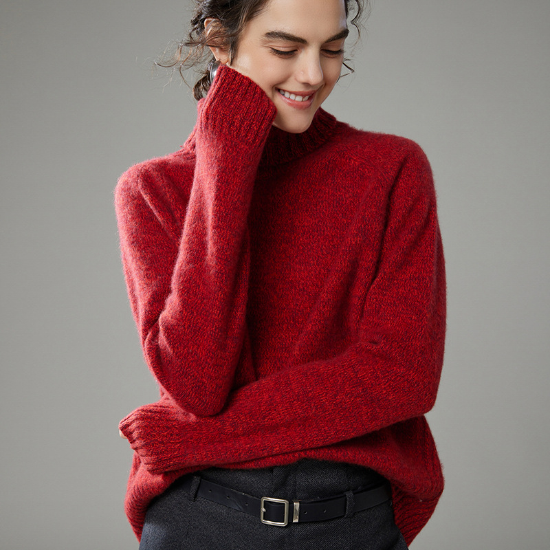 Кашмирен пуловер с 3D ефект, качулка и висока яка, свободна кройка, дълги ръкави, супер дебел