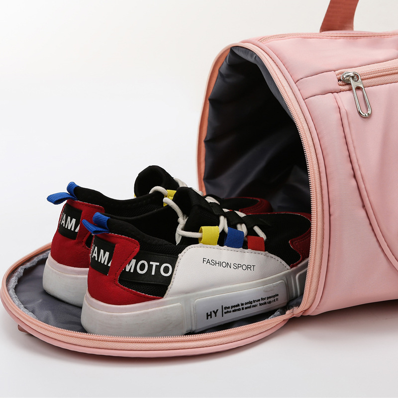 Пътна чанта за пътуване с капацитет 20–35 л, Oxford плат, водоустойчива, лека, с вътрешни джобове.