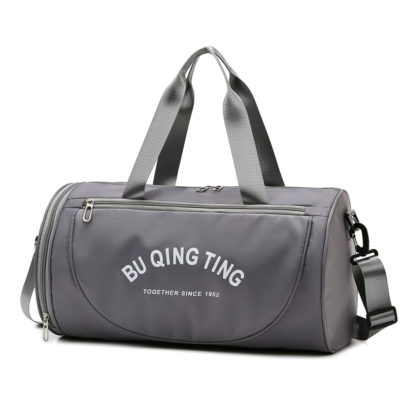 Пътна чанта за пътуване с капацитет 20–35 л, Oxford плат, водоустойчива, лека, с вътрешни джобове.