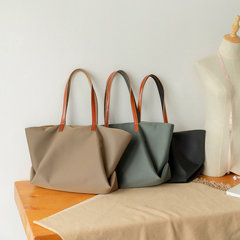 Женска Tote bag — Oxford плат, подплата от канва, магнитно закопчаване, ръчна изработка