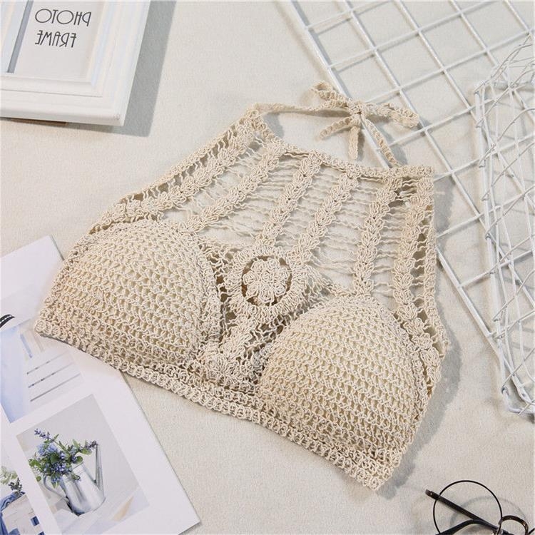 Pamut női halternyakú felső, hát nélküli, hímzett virágmintával, ultrakrát hosszúságú