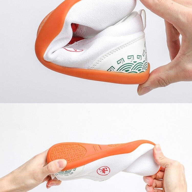 Обувки Тай Чи – велурена горна част, подплата от кожени микрофибри, подметка от пяна каучук, инжекционно формована конструкция, модел LKF0012