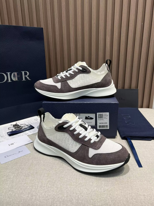 Ανδρικά παπούτσια πλατφόρμα με επάνω μέρος από γνήσιο δέρμα και δίχτυ, επένδυση από γούνα προβάτου, στρογγυλή μύτη, παχιά πλατφόρμα 3–5 cm, κορδόνια.