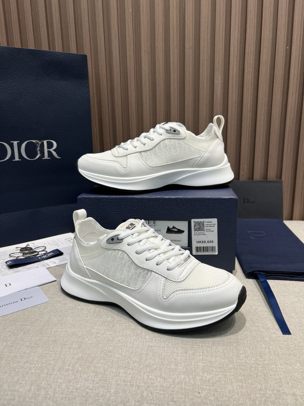 Ανδρικά παπούτσια πλατφόρμα με επάνω μέρος από γνήσιο δέρμα και δίχτυ, επένδυση από γούνα προβάτου, στρογγυλή μύτη, παχιά πλατφόρμα 3–5 cm, κορδόνια.