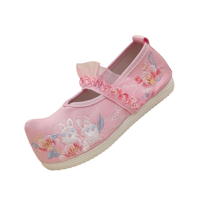 Детски обувки с бродерия, народен стил — сатенена горна част, мрежеста подплата, платнена стелка, гумирана подметка