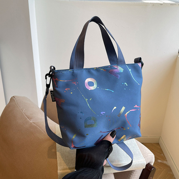 Bucket torba, gradski street-fashion stil, Oxford tkanina, vertikalni kvadratni oblik, zatvaranje zipom, poliester podstava