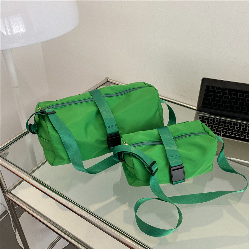 Geantă crossbody, stil urban, material Oxford, formă orientată pătrată, cu fermoar, buzunar pentru telefon