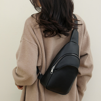 Női PU bőr Crossbody táska – városi egyszerűség, cipzáras záródás, belső poliészter bélés, belső zipzáros zseb