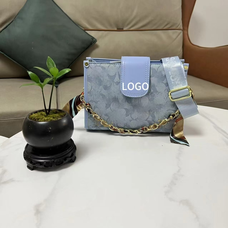 Geantă tote din PU cu formă vertical pătrată, închidere cu fermoar, buzunare interne pentru telefon și ID