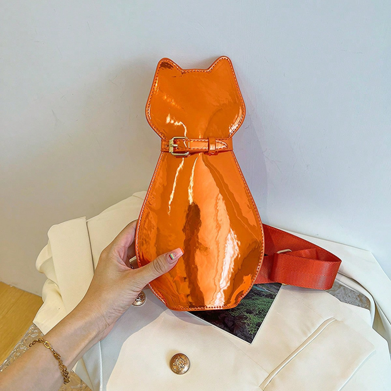 PU crossbody torba, vertikalnog kvadratnog oblika, otvoreno otvaranje, unutarnja džep za dokumente
