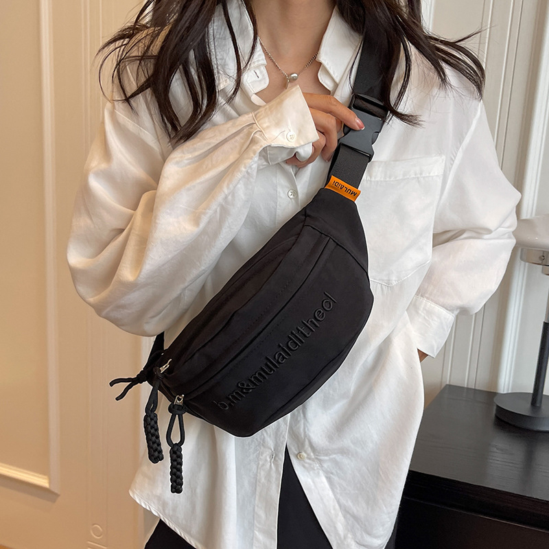 Ženska crossbody torba - Oxford platna, TianCaiYiFei, srednje mekana tekstura, proljeće 2024, za slobodno vrijeme i putovanja