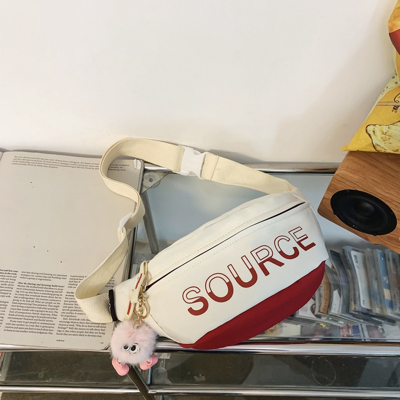 Crossbody torba s velikim kapacitetom, street trend stil, materijal najlon, podstava poliester, zatvarač.