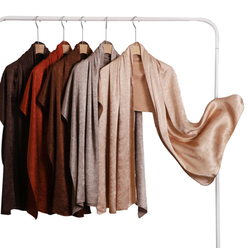 Șal din poliester imitând mătasea, cu paiete decorative și motif stelat, țesătură simplă, căldură, protecție solară și protecție împotriva prafului; stil office elegant