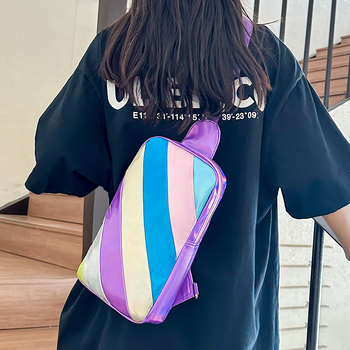 Geantă crossbody pentru femei Kurt Geiger cu cusături în contrast — material PU; căptuială poliester; închidere cu fermoar; buzunar pentru telefon mobil; Toamnă 2024