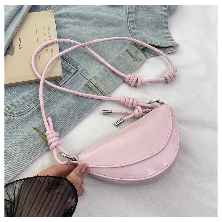 PU crossbody torbica u obliku knedle, zatvarač, poliester podstava, proljetno izdanje 2025, ulični stil