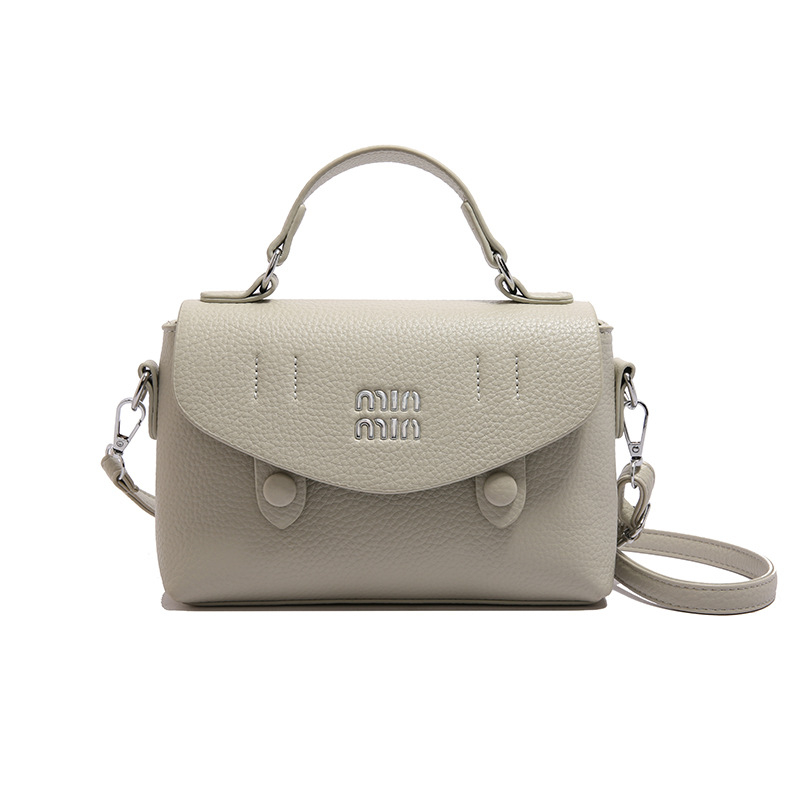 PU crossbody torbica, mala kvadratna silueta, zatvarač, unutarnji džep za telefon, poliester podstava, šifra proizvoda YY8007.