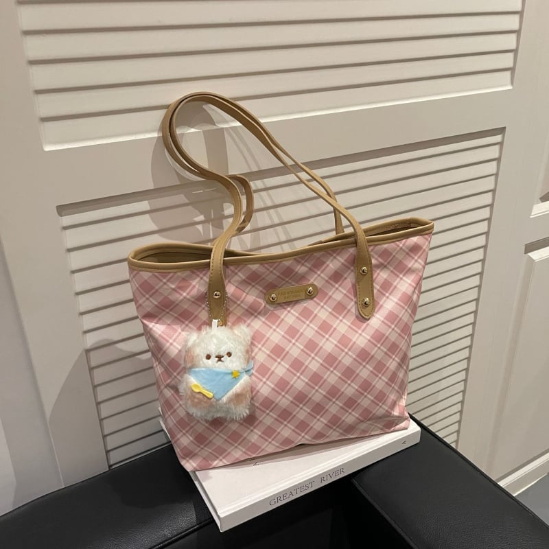 Női tote táska, nagy kapacitás, városi minimalist stílus, cipzáras nyitás, poliészter bélés, vízszintes négyszögletes forma