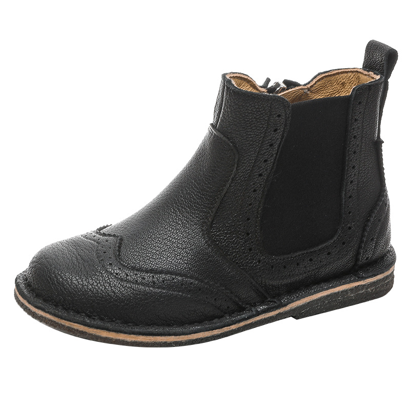 Členková topánka z teľacej kože s bočným zipsom, gumovou podrážkou a vnútornou stielkou z prírodnej kože