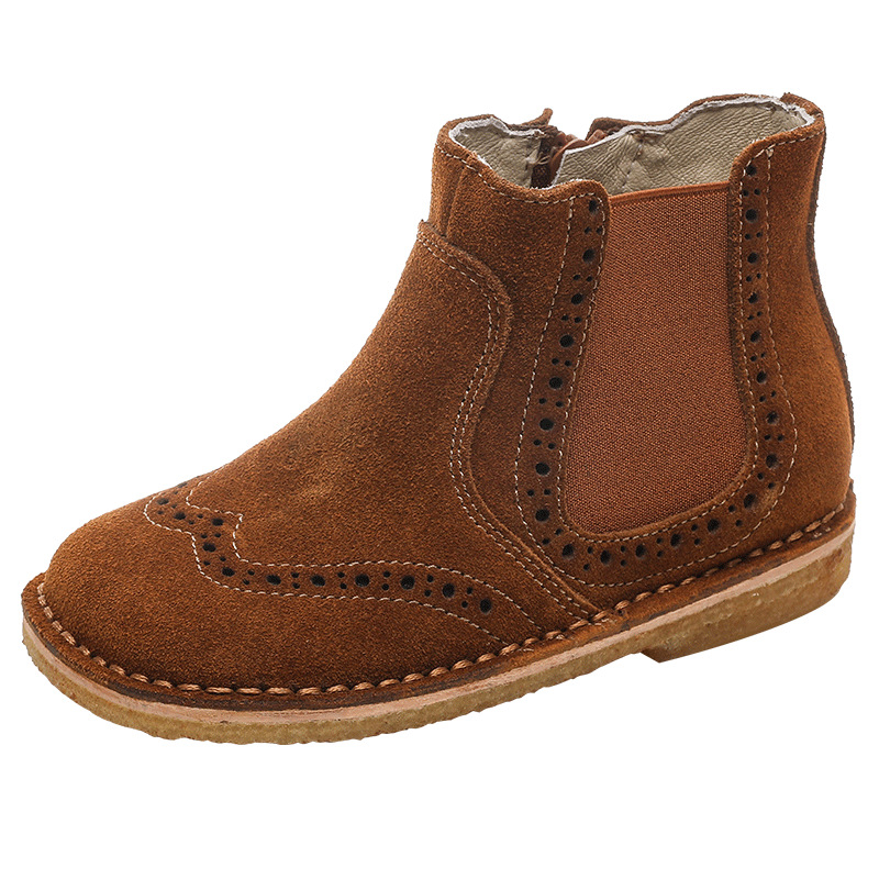 Členková topánka z teľacej kože s bočným zipsom, gumovou podrážkou a vnútornou stielkou z prírodnej kože