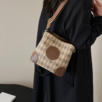 PU anyagú bucket táska, városi egyszerű stílus, cipzáras záródás, belső telefonzseb