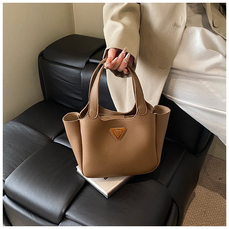 Női PU anyagú vödörtáska, városi egyszerű stílus, zipzáras záródás, belső cipzáros zseb, poliészter bélés