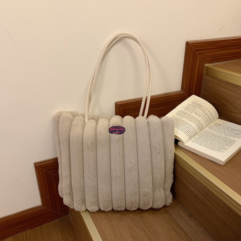 Tote táska plüss anyagból, nagy kapacitású, mágneses zárás, belső telefonzseb