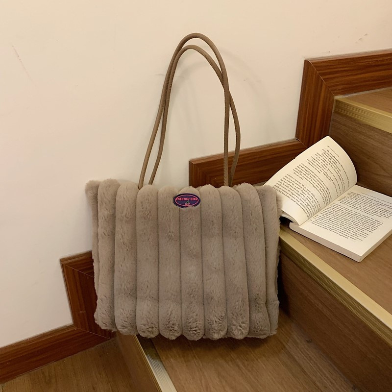 Tote táska plüss anyagból, nagy kapacitású, mágneses zárás, belső telefonzseb