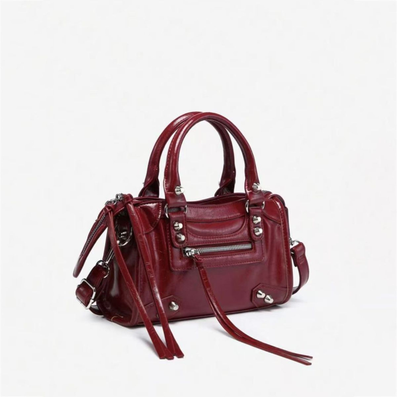 Geantă crossbody pentru femei cu nituri — stil casual, poliester, stil motocicletă, căptușeală PU, închidere cu capac