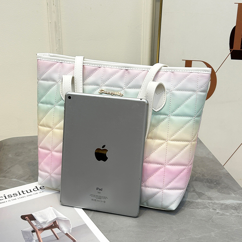 Geantă Tote din PU, formă verticală pătrată, închidere cu fermoar, buzunare interne pentru telefon și ID, buzunar interior cu fermoar, căptușeală poliester