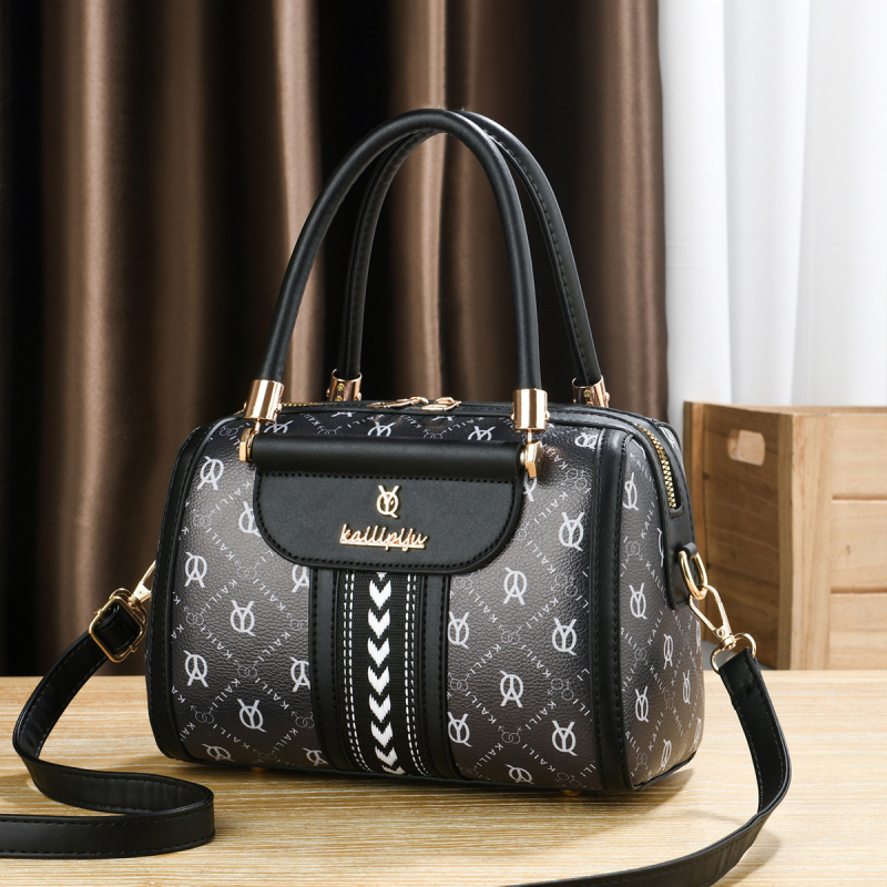 Geantă PU în formă de pernă, ovală, închidere cu fermoar, interior cu buzunar cu fermoar, buzunar pentru telefon și buzunar laminat cu fermoar