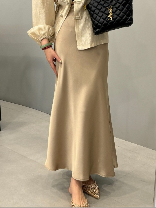 Saténová fishtail sukňa, stredná dĺžka, saténový polyester 70–80% so Spandex <30%, bez pružnosti, Štýl Royal Sister