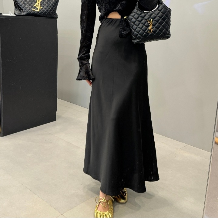 Saténová fishtail sukňa, stredná dĺžka, saténový polyester 70–80% so Spandex <30%, bez pružnosti, Štýl Royal Sister