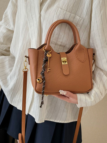 DIY komplet kožnog materijala za bucket torbu — ručno šivana PU torba, minimalisticki i luksuzan stil, vodoravni kvadratni oblik, zatvaranje šnuralom