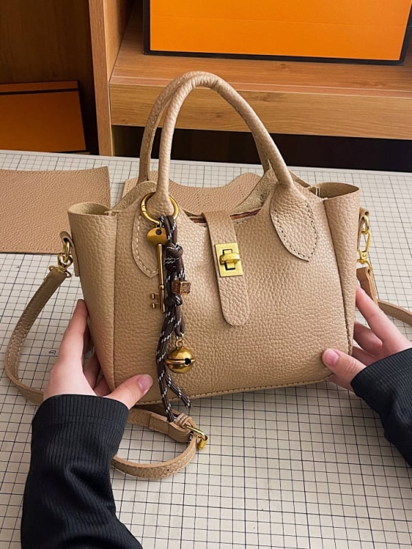 DIY komplet kožnog materijala za bucket torbu — ručno šivana PU torba, minimalisticki i luksuzan stil, vodoravni kvadratni oblik, zatvaranje šnuralom