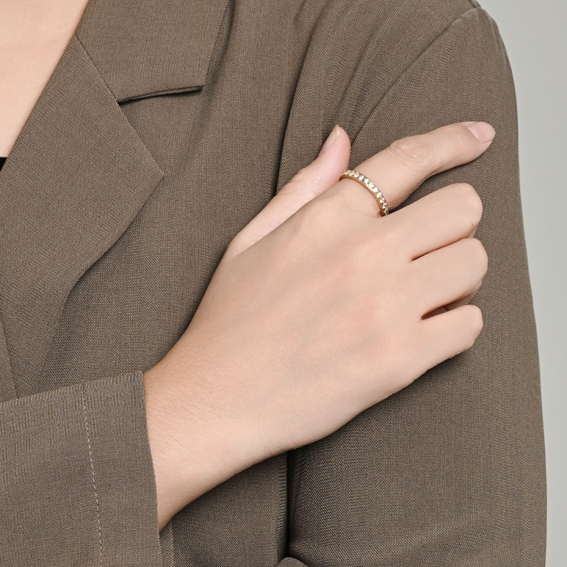 kisujj gyűrű rozsdamentes acélból, geometriai forma, precíz kidolgozás, chic stílus