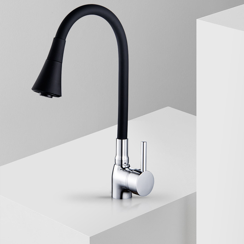 Kuchynský kohút s meďovým telom, keramický diskový ventil, výsuvný prúd, elektroplakovaný povrch, moderný minimalistický štýl